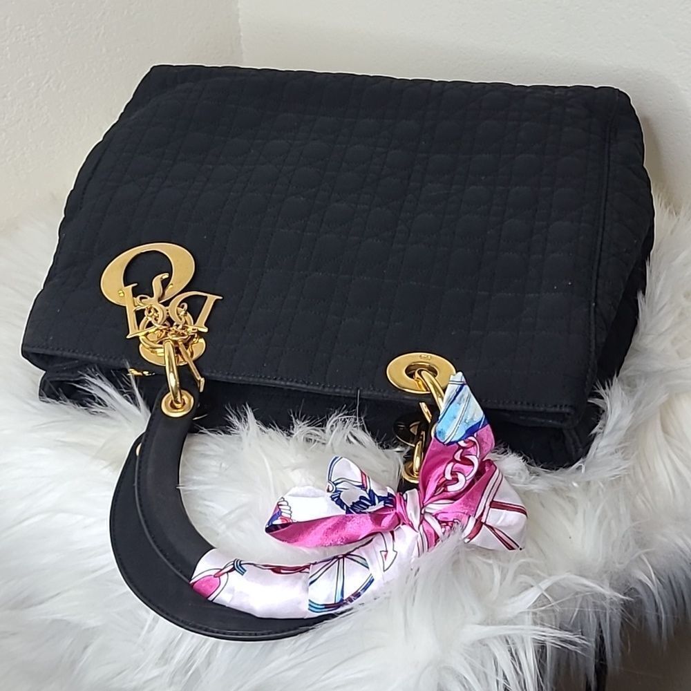 💯 Authentic  Lady Dior Handbag 🍀 - Picture 8 of 15